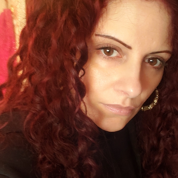 Meet your Posher, Amy - Picture 4 of 8